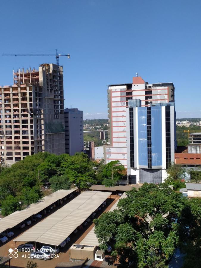Moderno Y Amplio Apartamento Con Vista Fantastica En Pleno Centro Ciudad del Este Esterno foto