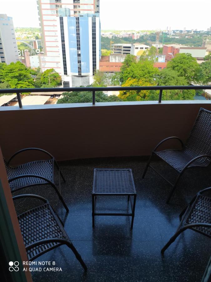 Moderno Y Amplio Apartamento Con Vista Fantastica En Pleno Centro Ciudad del Este Esterno foto
